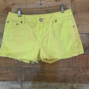 Justice yellow embroidered shorts, size 18r‎